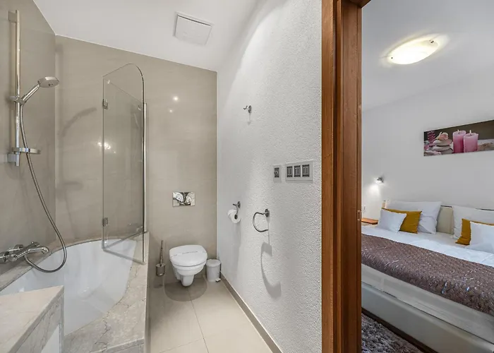 Revon Business 48 Dunajska, Free Parking * Bratislava