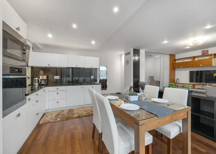 Revon Business 48 Dunajska, Free Parking * Bratislava