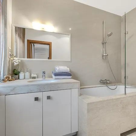 Apartment Revon Business 48 Dunajska, Free Parking Bratislava