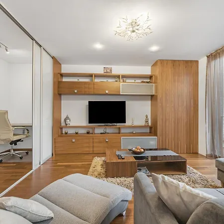 Apartment Revon Business 48 Dunajska