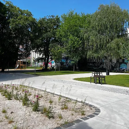 Revon Business 48 Dunajska, Free Parking *