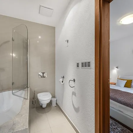 Revon Business 48 Dunajska, Free Parking * Bratislava